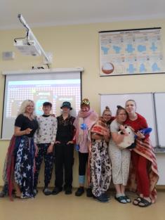 Ztřeštěný den módy