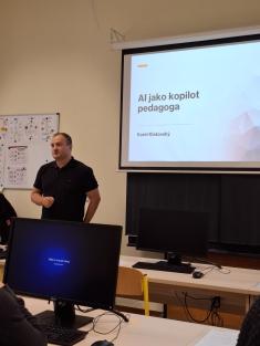 AI jako kopilot pedagoga, Karel Klatovský 1
